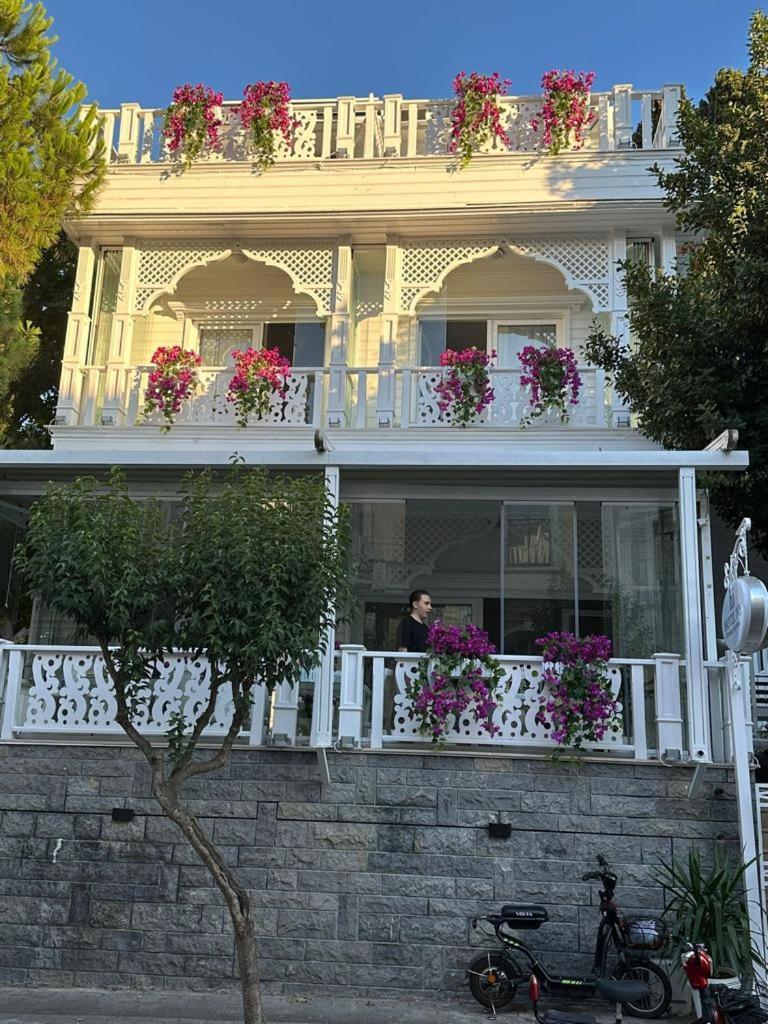 Hi Hotel Ivy Bueyuekada Adalar Exterior foto